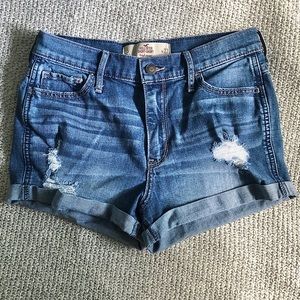 🌊Hollister High Rise Short Shorts🌊